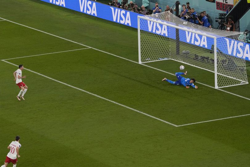 Piala Dunia 2022: Guillermo Ochoa Sudah Pelajari Penalti Robert Lewandowski Sejak Lama