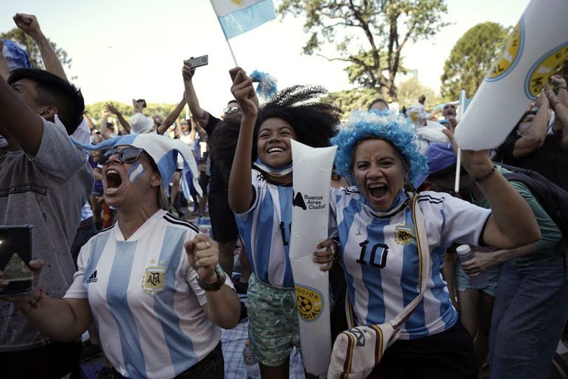 Foto: Sorak Sorai Suporter Argentina, Lolos ke Final Usai Sikat Kroasia 3-0 Foto: Sorak Sorai Suporter Argentina, Lolos ke Final Usai Sikat Kroasia 3-0