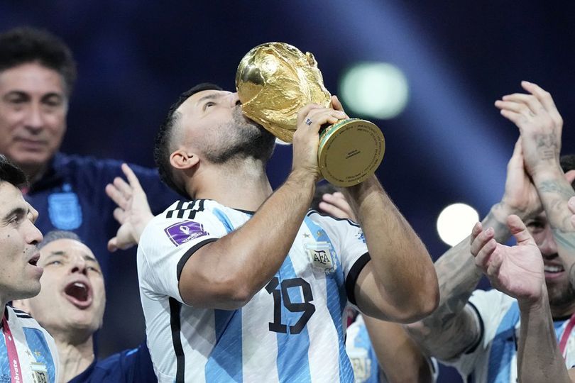 Sergio Aguero Sindir Cristiano Ronaldo di Hadapan iShowSpeed: Mungkin Dia Harus Nonton di TV
