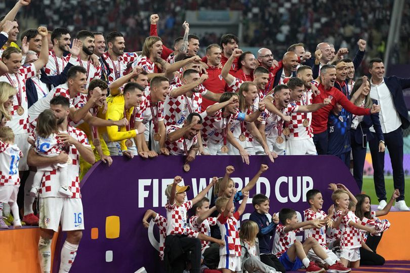 Manis! Pemain Timnas Kroasia Ajak Anaknya Rayakan Juara ke-3 Piala Dunia 2022