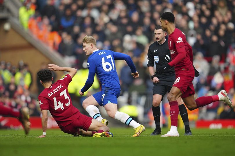 Mulai Rutin Main di Tim Senior, Liverpool Hadiahi Stefan Bajcetic Kontrak Baru?