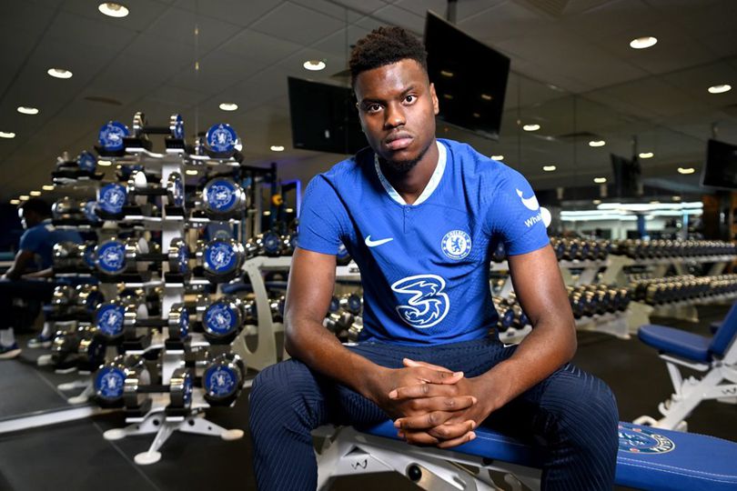 5 Pemain Prancis Termahal yang Direkrut Chelsea, Benoit Badiashile Terbaru