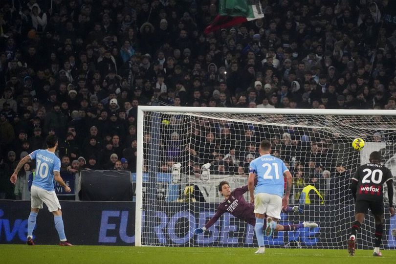 5 Peluang, 4 Gol, 'Pahlawan Kemenangan' 4-0 Lazio atas AC Milan itu Bernama Tatarusanu