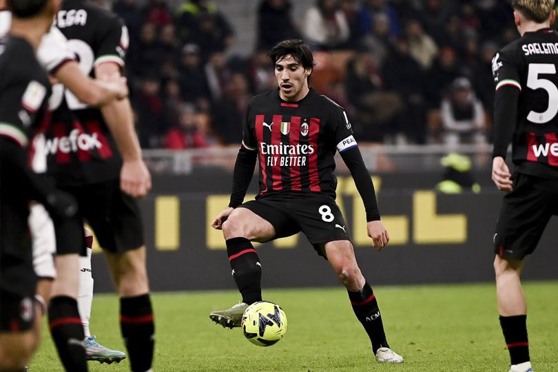 Sandro Tonali tak Tergoda Harta, tapi AC Milan yang Ingin Menjualnya