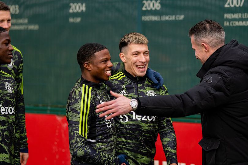 Jelang Melawan Barcelona, MU Kedatangan Legenda di Carrington Jelang Melawan Barcelona, MU Kedatangan Legenda di Carrington