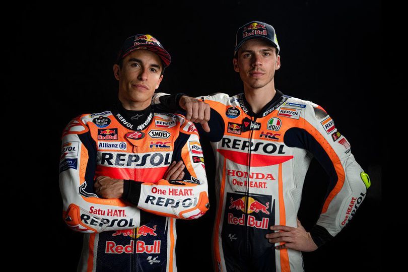 Pesan Joan Mir untuk Marc Marquez Soal Frankie Carchedi: Jangan Cemas, Dia Crew Chief Hebat! Pesan Joan Mir untuk Marc Marquez Soal Frankie Carchedi: Jangan Cemas, Dia Crew Chief Hebat!