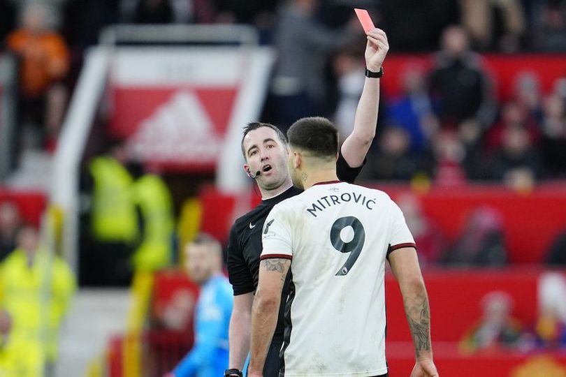 Gara-gara Jadon Sancho Wasit Keluarkan Tiga Kartu Merah untuk Fulham, MU Akhirnya Lolos ke Semifinal Piala FA Gara-gara Jadon Sancho Wasit Keluarkan Tiga Kartu Merah untuk Fulham, MU Akhirnya Lolos ke Semifinal Piala FA