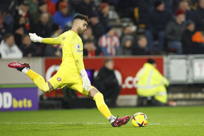 Klub Top Siapkan Uang! Brentford Siap Lepas David Raya Setelah Dapat Kiper Baru!