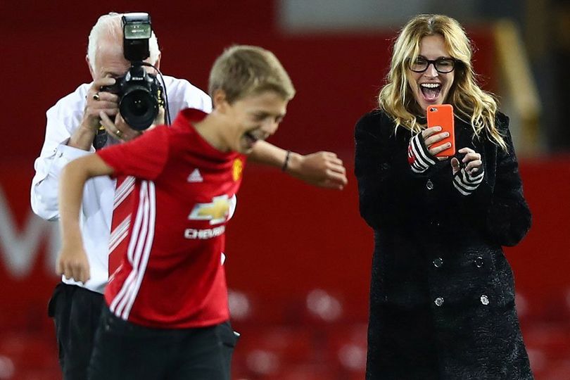 Sosok Julia Roberts yang Memilih Man United dan Bikin Pep Guardiola Patah Hati