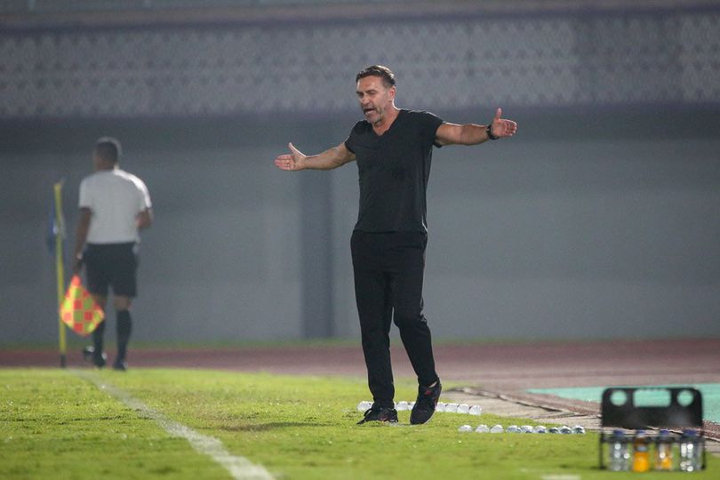 Persija Jakarta vs PSM Makassar: Thomas Doll Super Aktif, Bernardo Tavares Rutin Protes