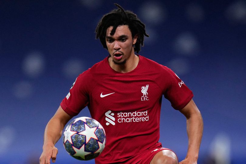 Saingi Real Madrid, Barcelona Juga Kejar Tanda Tangan Trent Alexander-Arnold