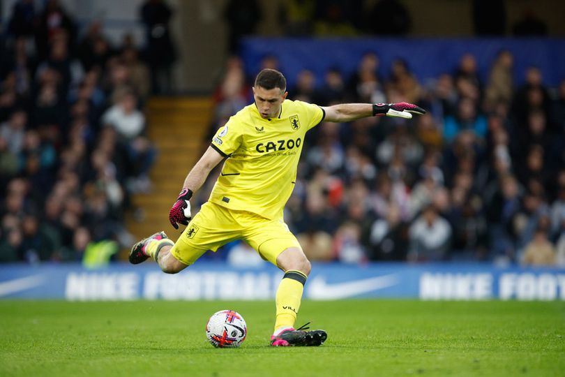 3 Klub Top Premier League Tertarik pada Emiliano Martinez