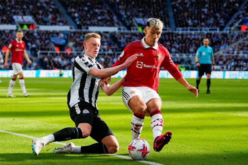 Terungkap, Bintang Newcastle Ini Sebenarnya Nyaris Gabung Manchester ...