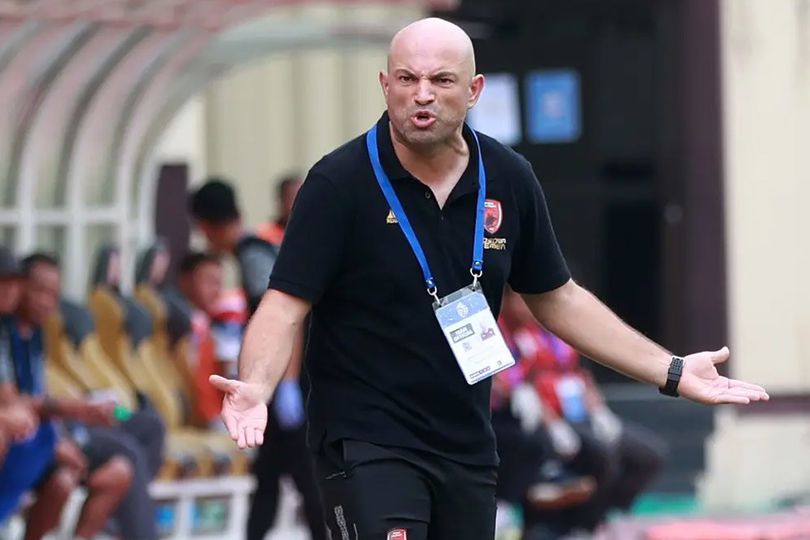 Persija Cetak Gol ketika Yance Sayuri Terjatuh, Pelatih PSM: Jika Wasit Asing, Pertandingan Pasti Berhenti