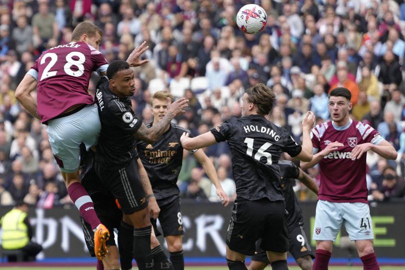 5 Pelajaran West Ham vs Arsenal: Gak Belajar dari Liverpool, Panik Gak? City Pasti Full Senyum