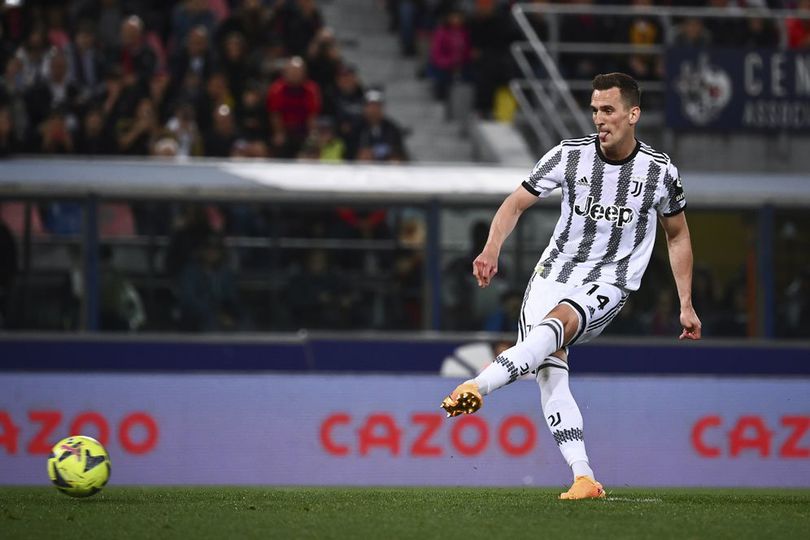 Milik Gagal Penalti di Laga Bologna vs Juventus, Allegri Woles