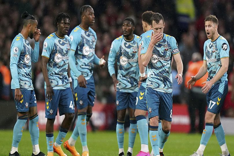 5 Pemain Andalan yang Berpeluang Tinggalkan Southampton setelah Dipastikan Terdegradasi ke Championship 5 Pemain Andalan yang Berpeluang Tinggalkan Southampton setelah Dipastikan Terdegradasi ke Championship