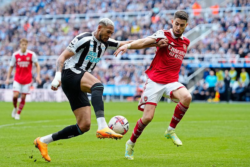 Arsenal Menang Lagi, Fans: Cuma Bisa Nunggu Man City Kepleset