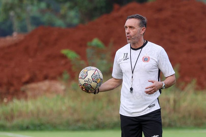 Komposisi Pemain Asing Persija Belum Lengkap, Thomas Doll: Saya Lagi Menunggu