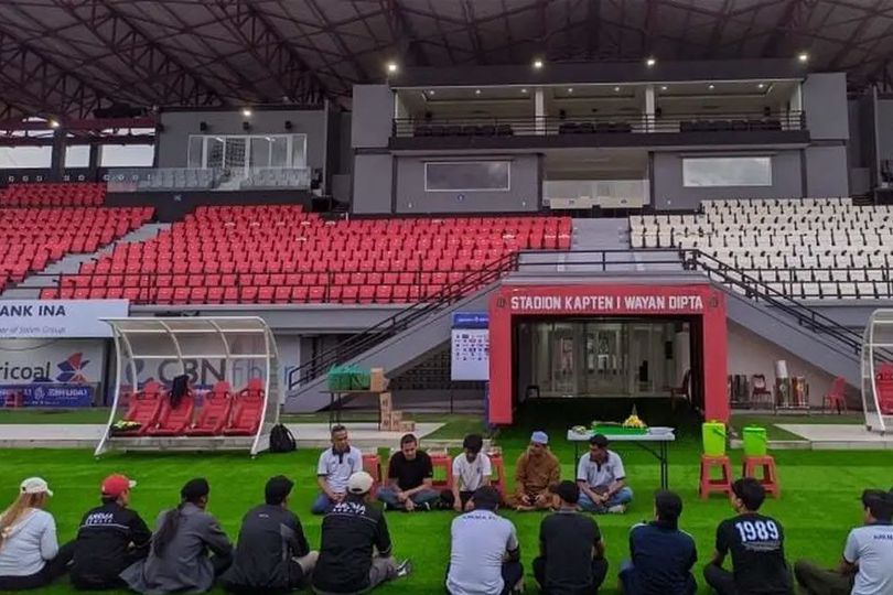 Arema FC Tumpengan, Kulo Nuwun untuk Gunakan Stadion Kapten I Wayan Dipta