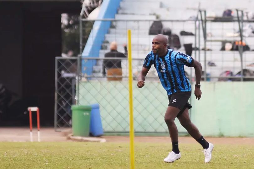 Greg Nwokolo di Arema FC: Masih Butuh Waktu untuk Kembali ke Performa Terbaik