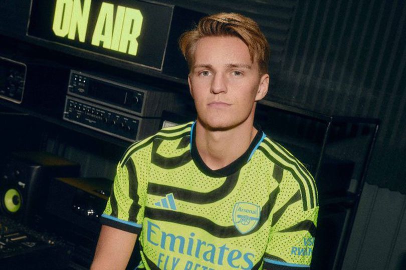 Terinspirasi Peta Islington, Ini Dia Jersey Away Arsenal untuk Musim 2023/2024