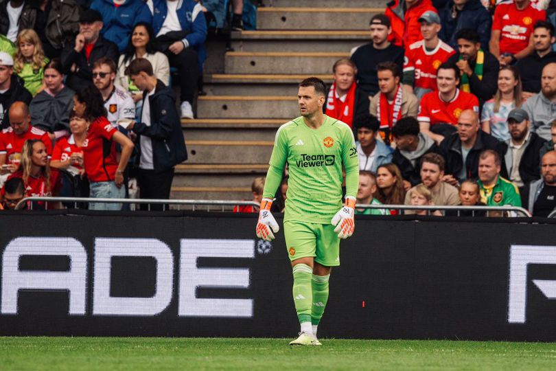 Momen Langka Tom Heaton, Jadi 'Kiper Utama' Manchester United Sementara Waktu