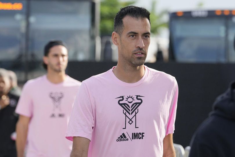 Sergio Busquets Resmi Pensiun Akhir Musim: 20 Tahun Karier, 32 Trofi, dan Kenangan Abadi