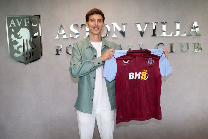 Bukan MU, Pau Torres Resmi Gabung Aston Villa