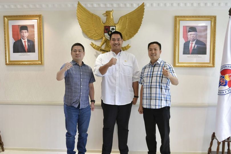 Apparel Timnas Indonesia dan Tranmere Rovers, Mills Tersanjung Dipuji Menpora