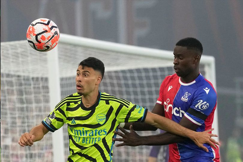 Mau Marc Guehi, MU Harus Setor Segini ke Crystal Palace