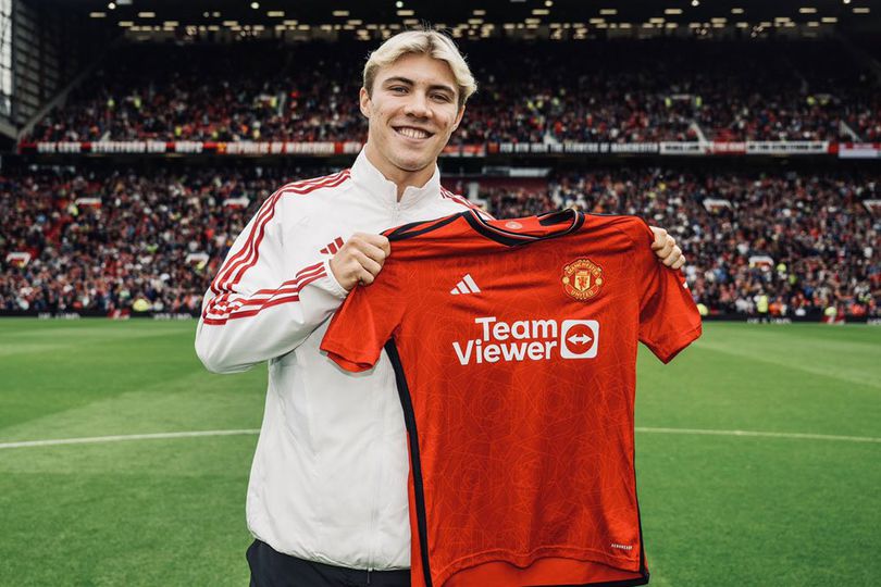 Bakal Debut Lawan Arsenal, Ini Nomor Punggung yang Akan Dikenakan Rasmus Hojlund di Manchester United