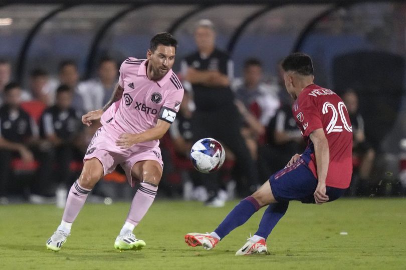 Lionel Messi Lagi dan Lagi Jadi Pahlawan Inter Miami, Ada yang Siap Bully tapi Mendadak Hilang, Emang Boleh Se-GOAT Ini?