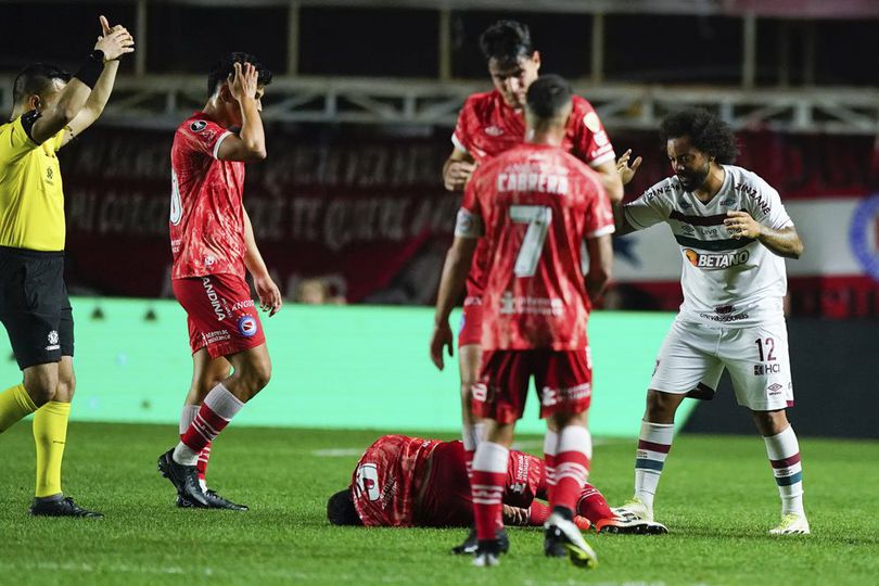 Bikin Lawan Alami Cedera Horor, Legenda Real Madrid Marcelo Syok dan Menangis