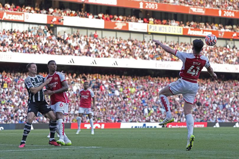 Puja-puji Aaron Ramsdale untuk Declan Rice yang 'Pecah Telur' di Arsenal