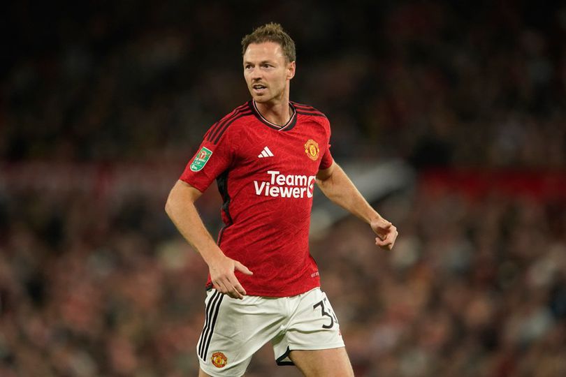Jonny Evans Pamit dari Sepak Bola Profesional, Akhiri Karier Gemilang di Manchester United Jonny Evans Pamit dari Sepak Bola Profesional, Akhiri Karier Gemilang di Manchester United