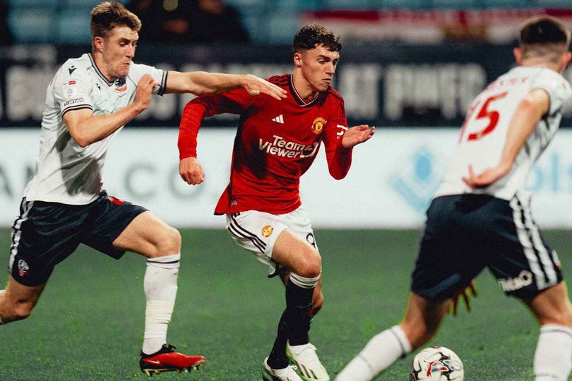 Manchester United Dipermalukan Bolton dengan Skor 1-8 di EFL Trophy