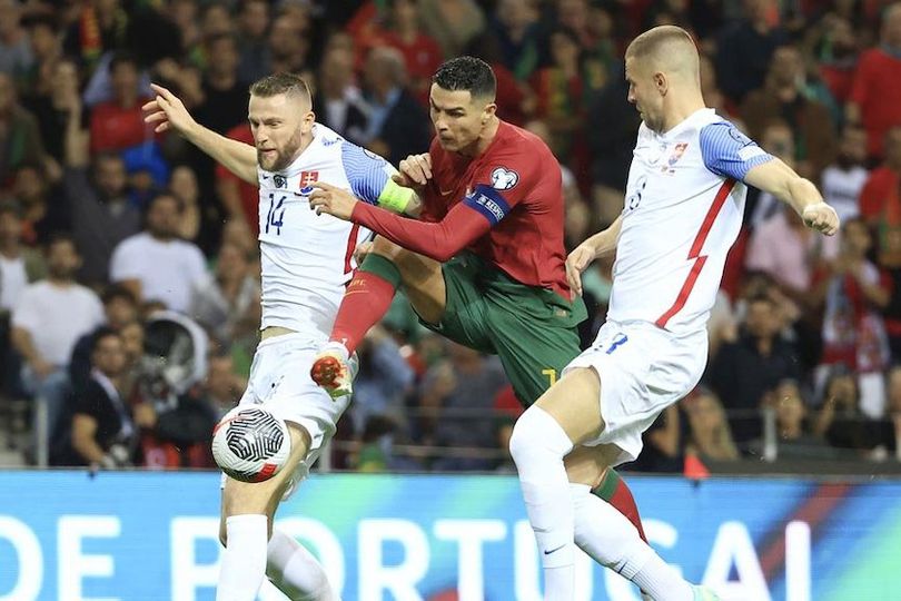 Borong 2 Gol, Cristiano Ronaldo Bawa Portugal Bungkam Slovakia di Kualifikasi Euro 2024 Borong 2 Gol, Cristiano Ronaldo Bawa Portugal Bungkam Slovakia di Kualifikasi Euro 2024
