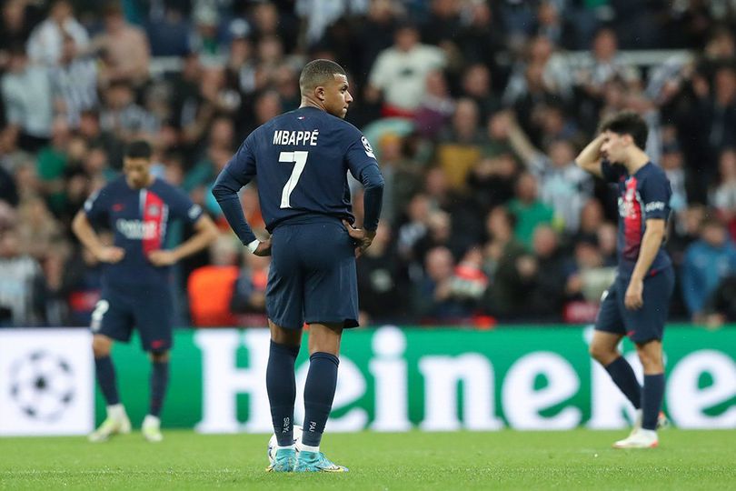 Formasi 4-2-4, Pilihan Aneh Enrique, Alasan PSG Keok di Markas Newcastle?! Formasi 4-2-4, Pilihan Aneh Enrique, Alasan PSG Keok di Markas Newcastle?!