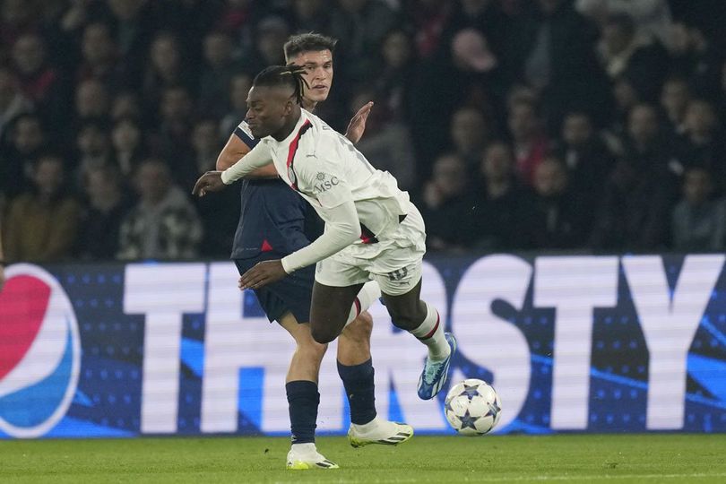 Milan Dibantai PSG, Rafael Leao Disemprot Di Canio: Nggak Niat