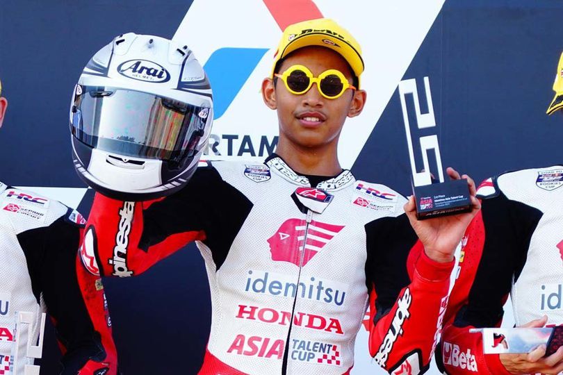 Veda Ega Pratama Menangi Race 1 Asia Talent Cup Mandalika, Arbi Aditama Menjanjikan di Moto3