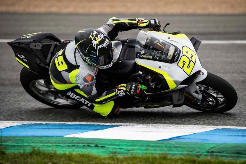 Dilarang Balapan 4 Tahun, Andrea Iannone Kaget Langsung Gaspol di Tes WorldSBK Jerez