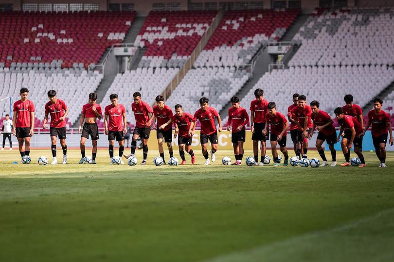 Timnas Indonesia Latihan Tertutup Jelang Piala Dunia U-17 2023: Lapangan THOR Ditutup Kain Hitam!