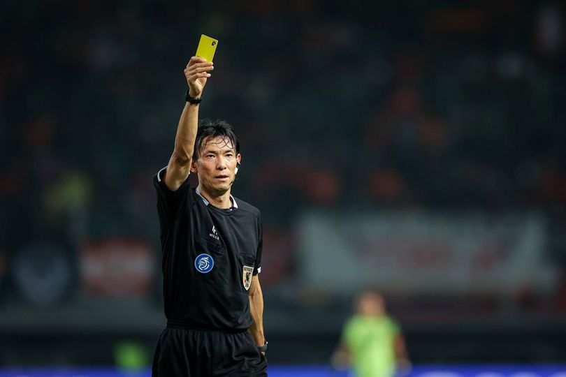Pelatih PSS Sleman Kritik Wasit Wasit Futoshi Nakamura: Saya Tidak Tahu Kenapa Penalti Pelatih PSS Sleman Kritik Wasit Wasit Futoshi Nakamura: Saya Tidak Tahu Kenapa Penalti