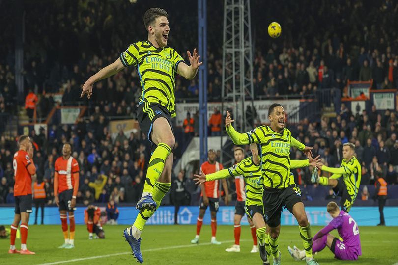 Gol Injury Time Declan Rice ke Gawang Luton Bawa Arsenal Comeback dan Mantapkan Posisi di Puncak Klasemen Sementara Liga Inggris Gol Injury Time Declan Rice ke Gawang Luton Bawa Arsenal Comeback dan Mantapkan Posisi di Puncak Klasemen Sementara Liga Inggris