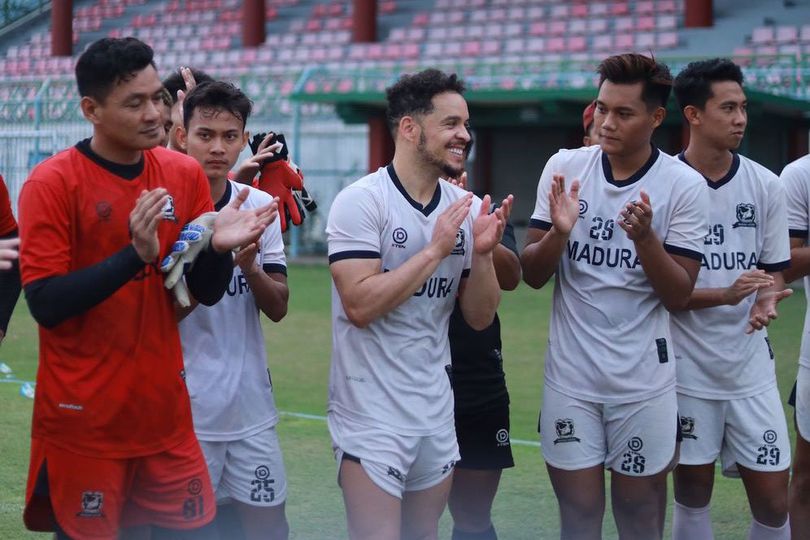 Mendunia! Jersey Madura United Masuk Museum Legend di Madrid & juga Sampai ke Tangan Rodrygo