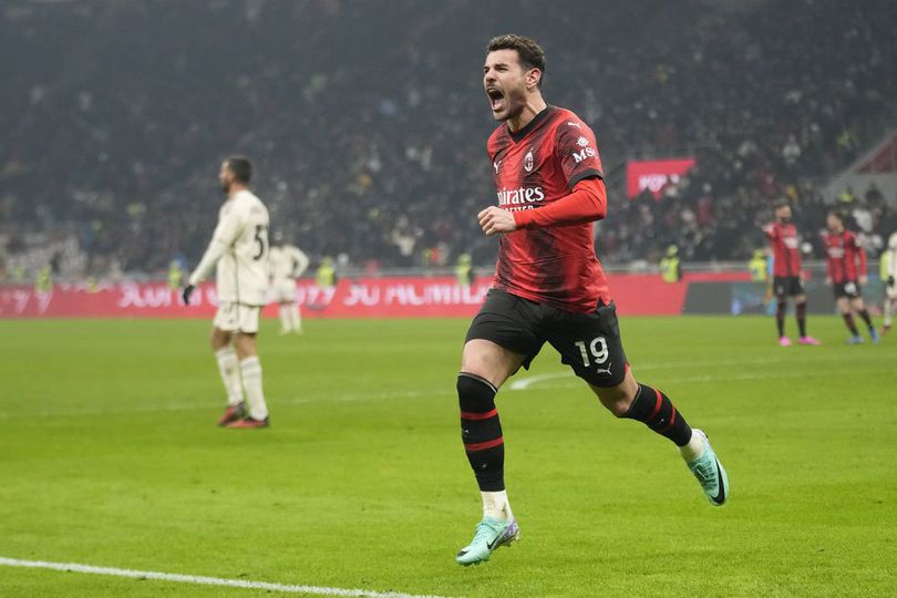 Davies Cabut, Bayern Inginkan Theo Hernandez dari Milan Sebagai Penggantinya