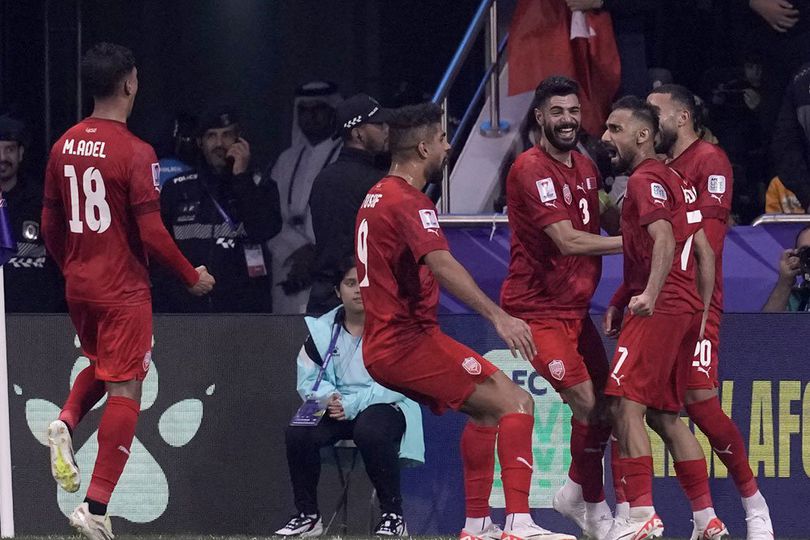 Hei Fans Bahrain, Jangan Pakai Laser untuk Teror Pemain Timnas Indonesia! Hei Fans Bahrain, Jangan Pakai Laser untuk Teror Pemain Timnas Indonesia!