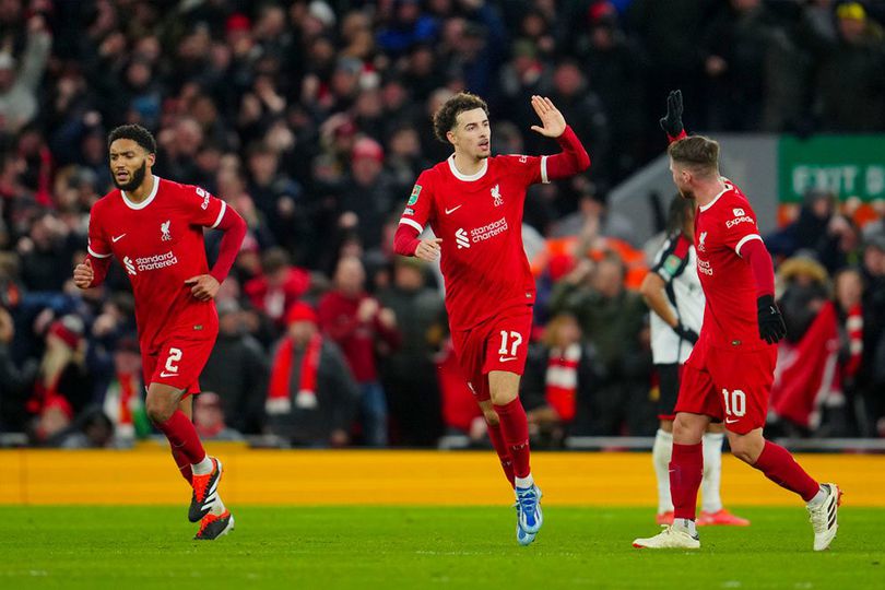 Comeback Liverpool atas Fulham, Satu Kaki di Final Comeback Liverpool atas Fulham, Satu Kaki di Final