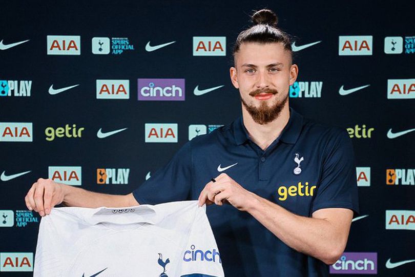 Resmi, Tottenham Rekrut Radu Dragusin dari Genoa Resmi, Tottenham Rekrut Radu Dragusin dari Genoa
